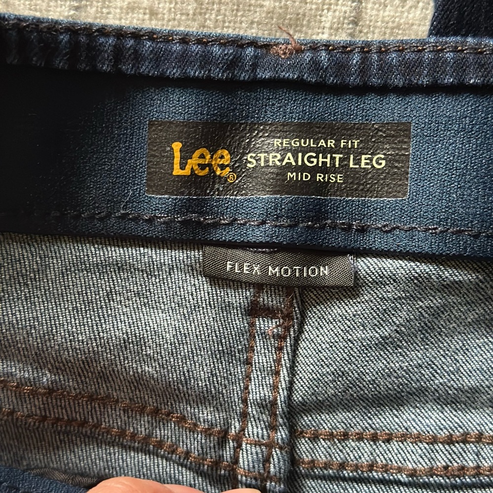 Jeans - Picture 2 of 4